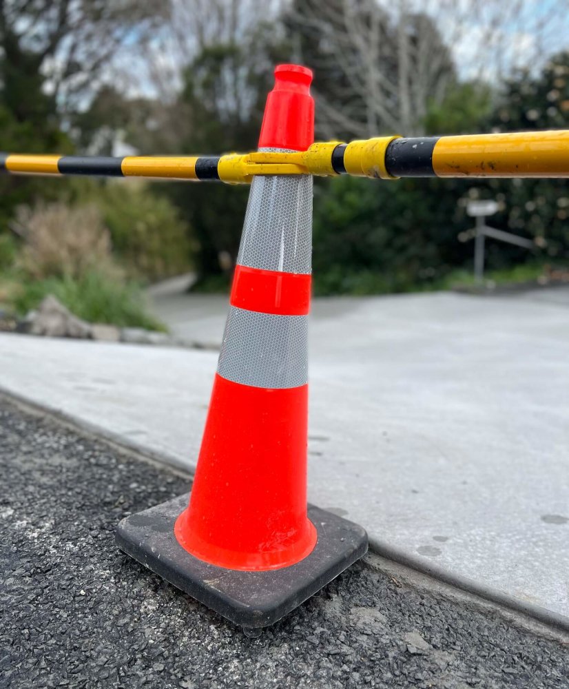 Buy Retractable Cone Bars in Road Cones and Temporary Barriers from Astrolift NZ